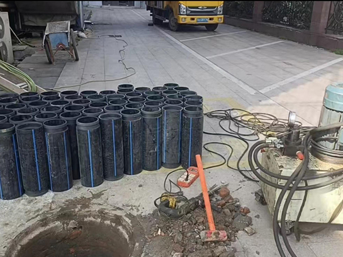 枣庄PE置换管厂家 DN315置换管 非开挖管短管置换